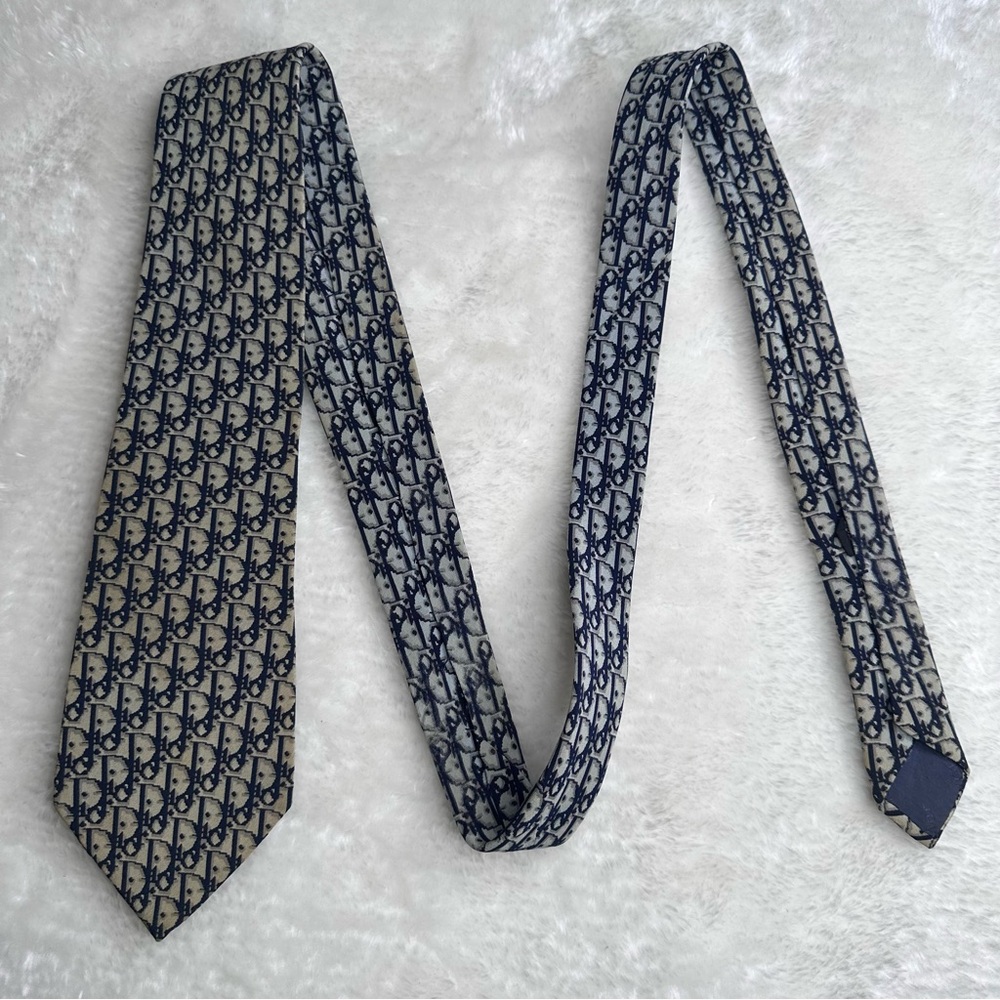 Dior Navy and Cream Men's Tie - Picture 7 of 12